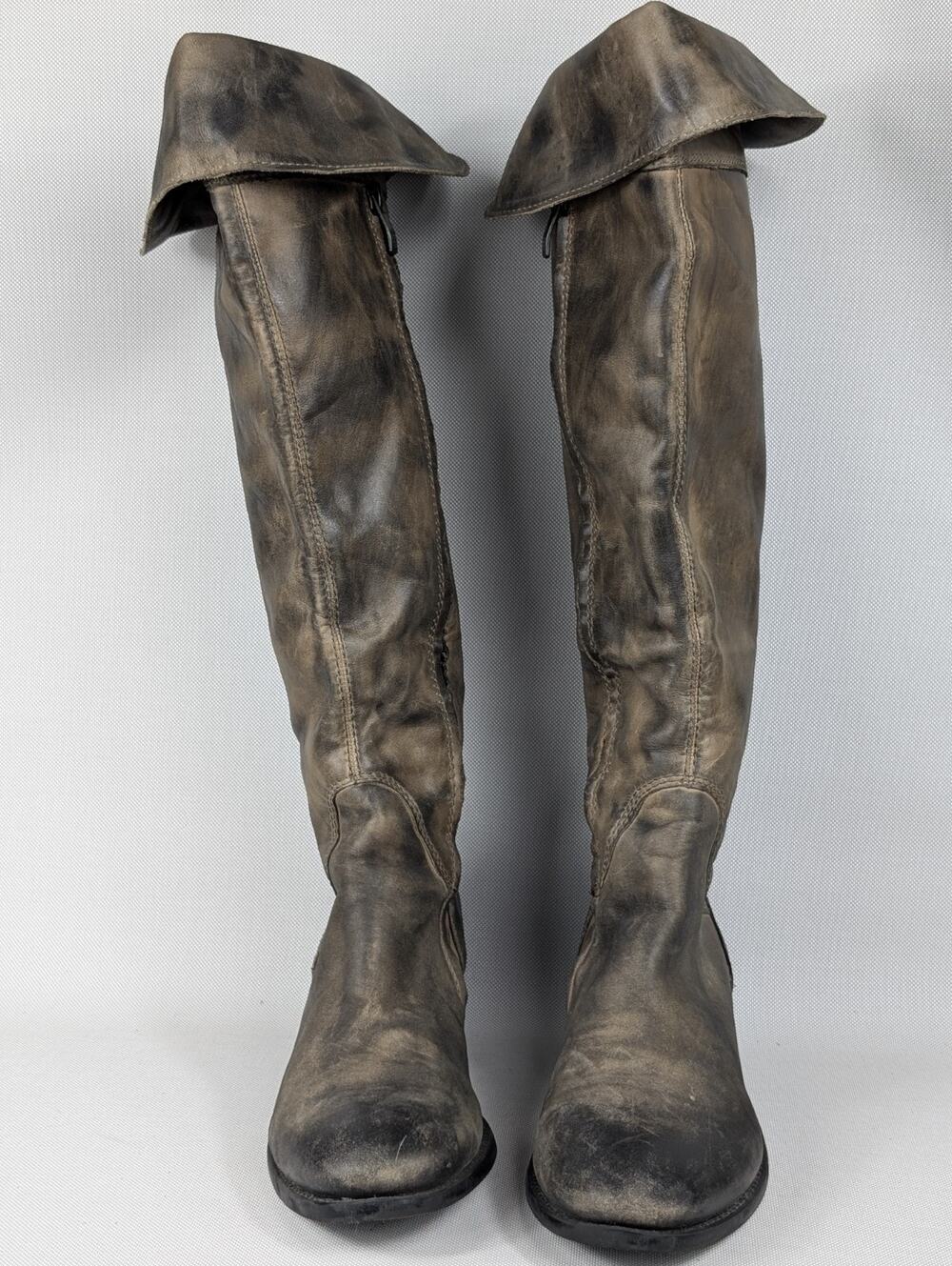 Vince Camuto Bilco Antiqued Coal Distressed Studded Riding Boot Size 9.5